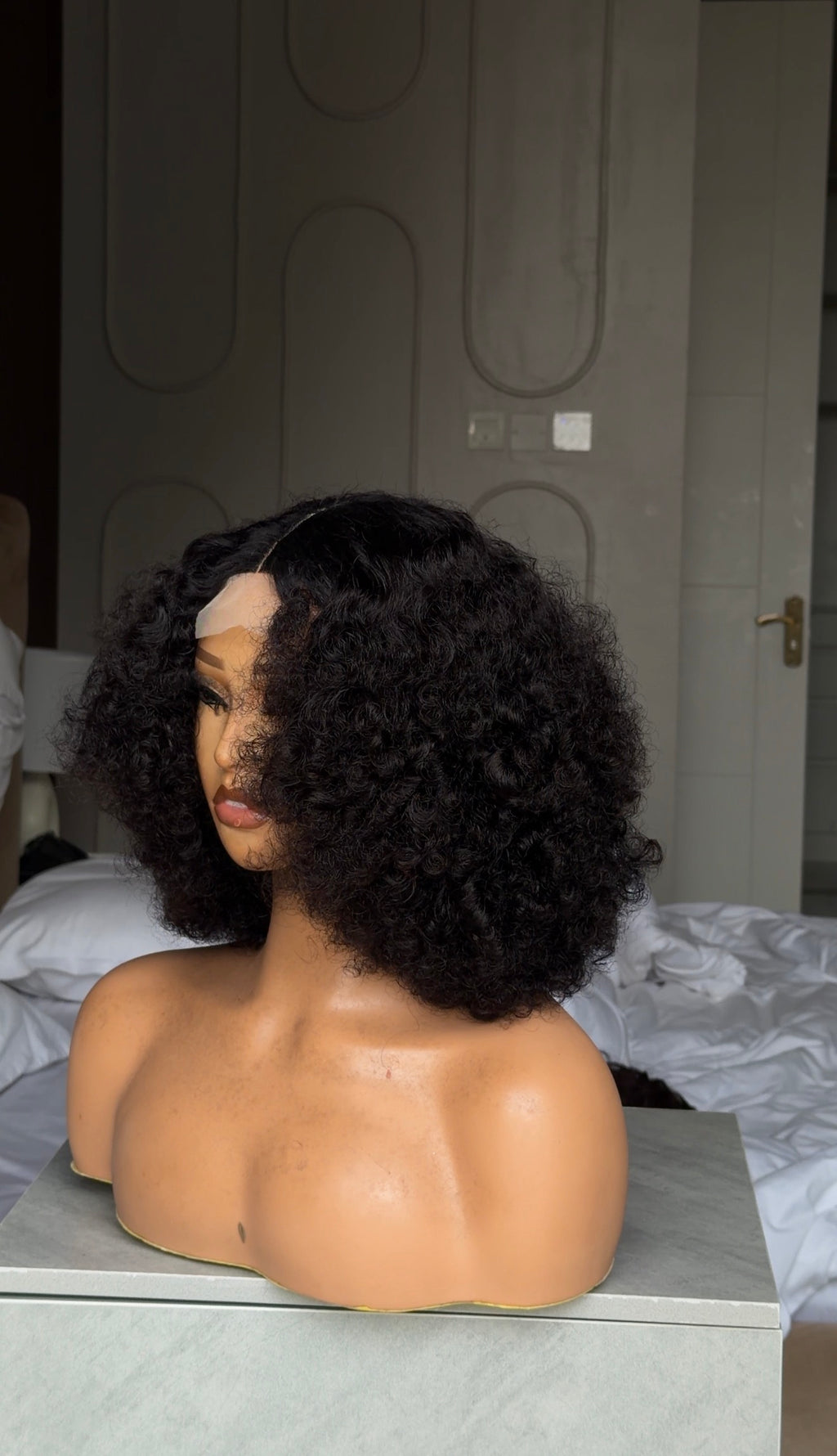 Student curly wig